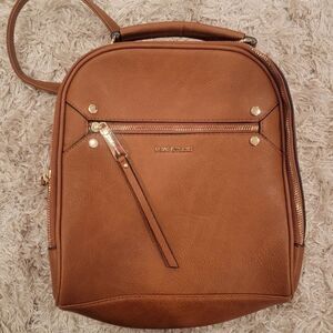𝅺MAX Studio leather Bagpack
